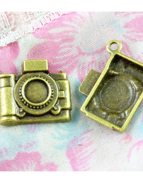 Load image into Gallery viewer, Charm Pendant