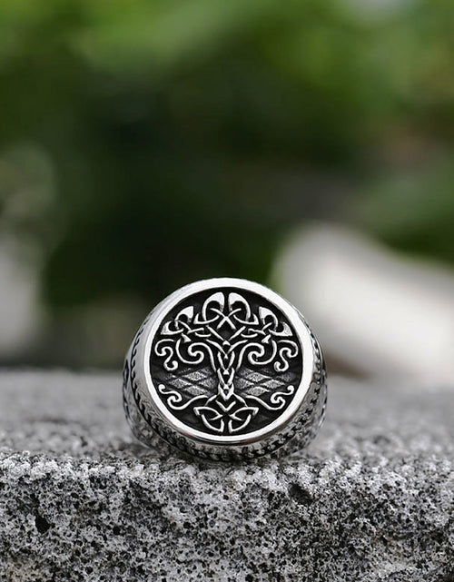 Load image into Gallery viewer, Vintage Nordic Ring